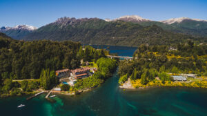 Correntoso Lake & River Hotel - aerial view