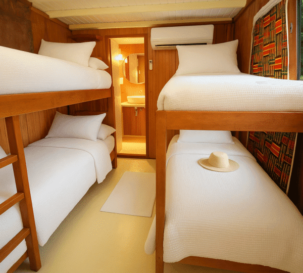 manakin-boat-bunk-beds-cabin